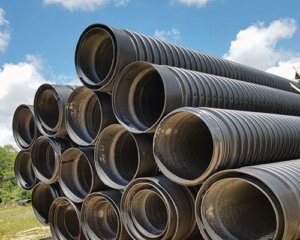 corrugated plastic pipes