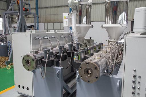 Single screw extruder