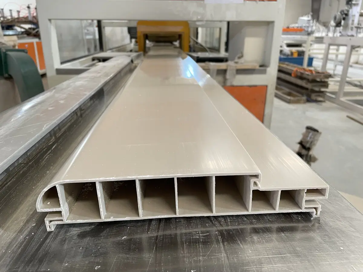 WPC door panel extrusion