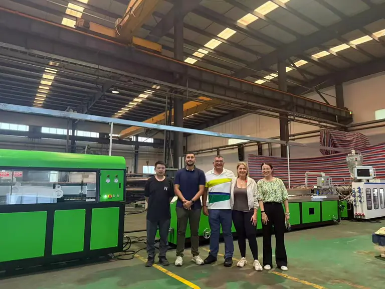 Overseas customers visiting BENK factory