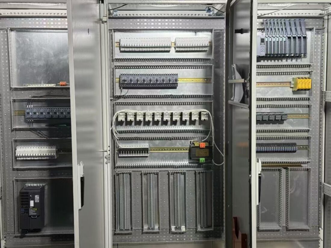 FORVIA PP retainer profile extrusion line -electrical control cabinet
