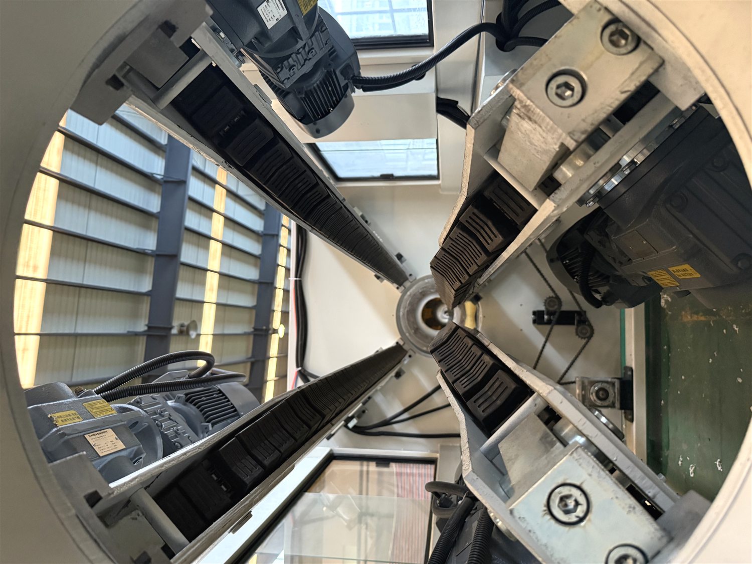 Die head and sizing assembly - BENK Machinery