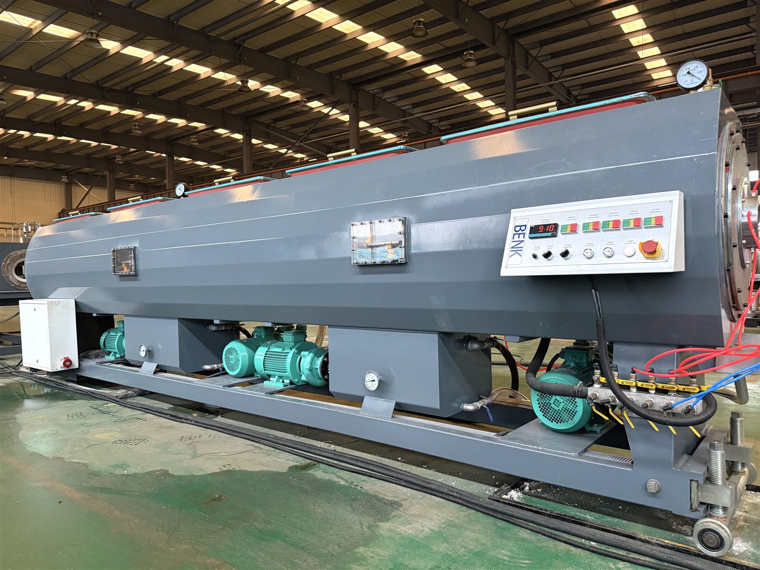 Vacuum calibration and spray cooling tank - BENK build - BENK Machinery