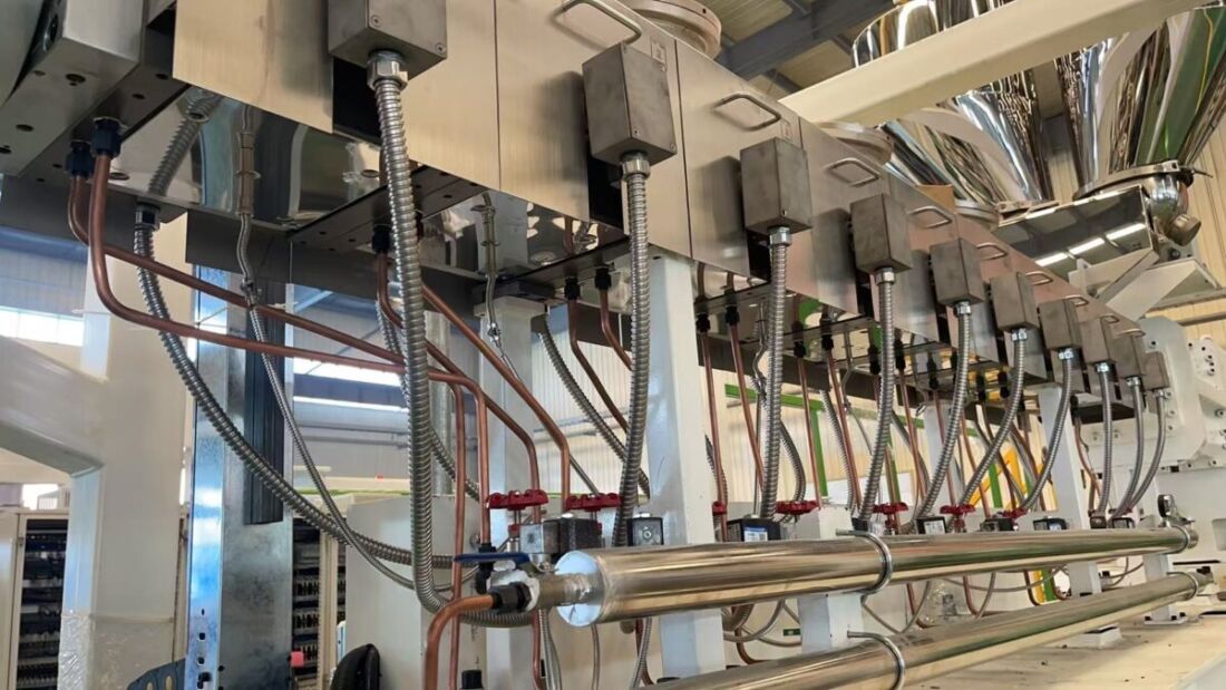 PET sheet production line -cabinet interior
