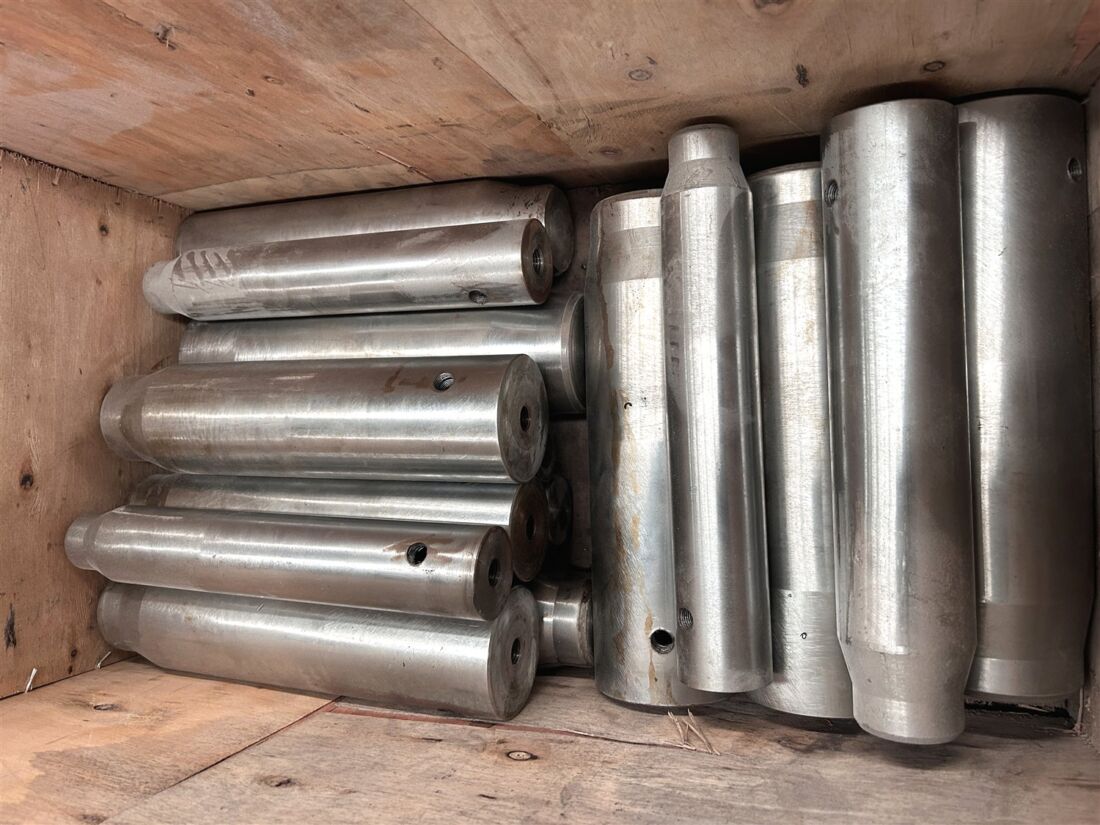 Synchronised haul-off unit with four belts - BENK Machinery